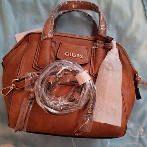 guess crossbody
